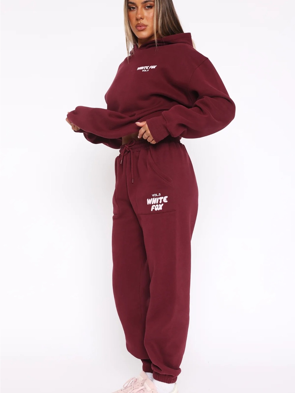 White Fox Offstage Matching Set Fit in Red Velvet - Picture 7 of 7